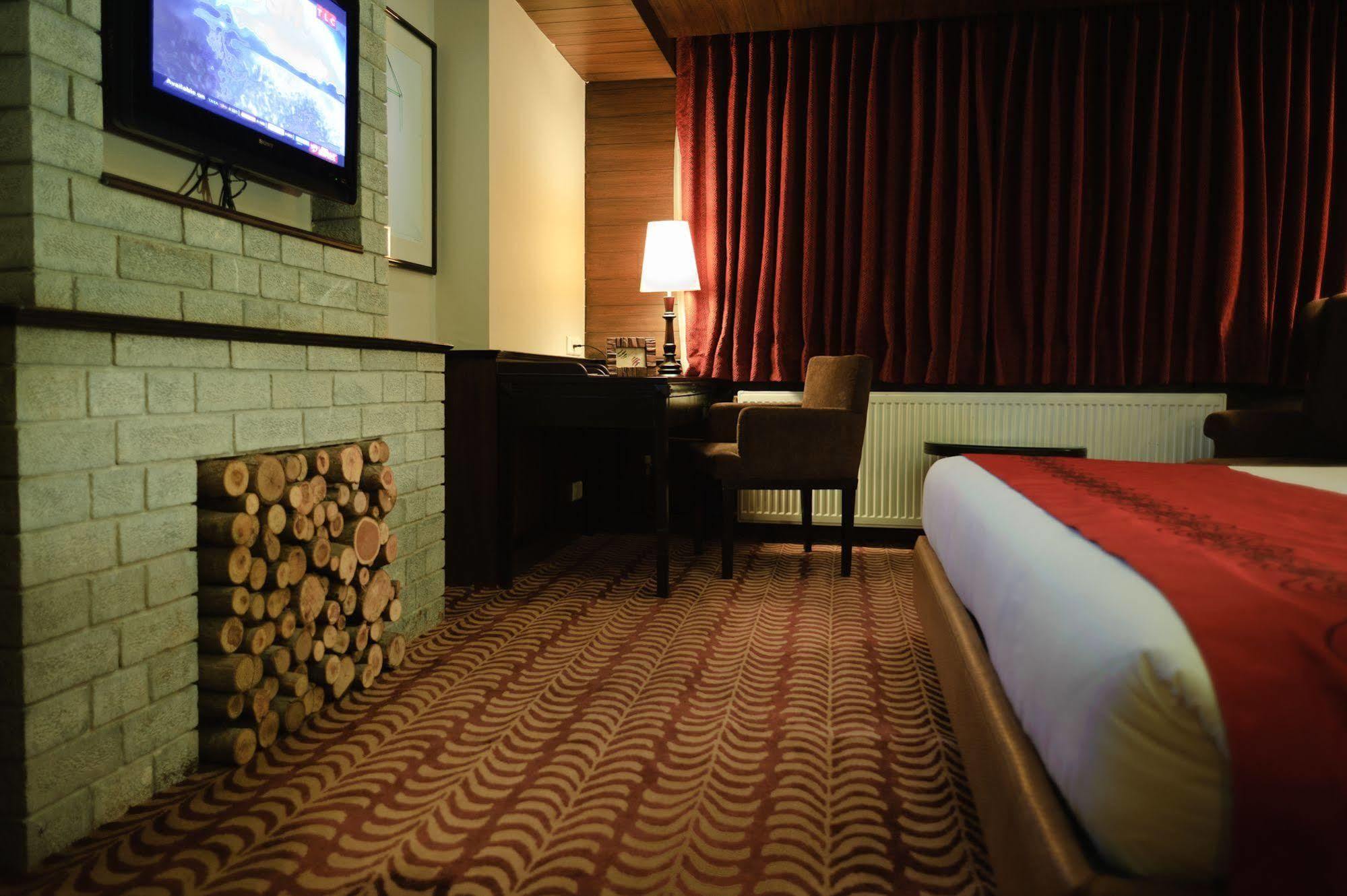 Hotel The Vintage Gulmarg Extérieur photo